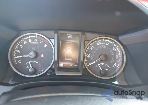 2021 Toyota Tacoma Trd Sport z USA, uszkodzony, nr VIN 5TFAZ5CN7MX111723